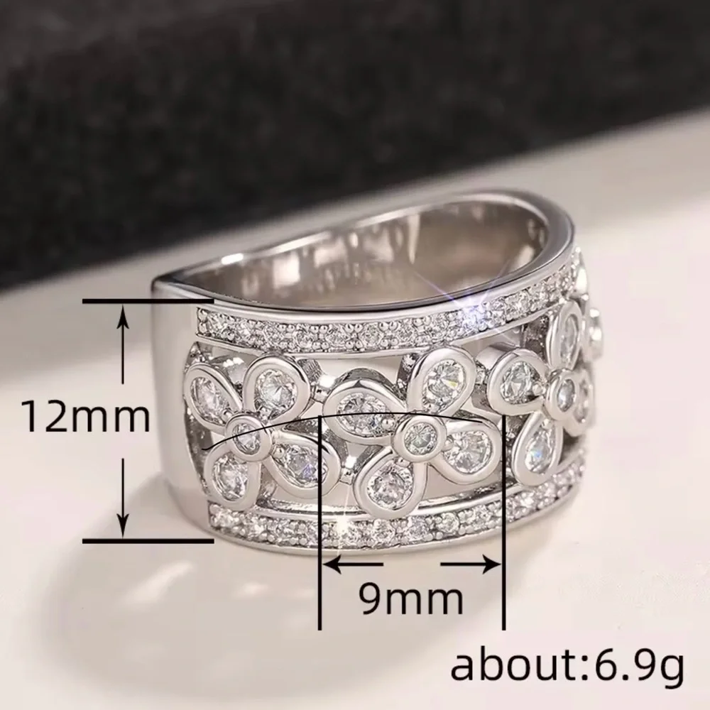 NEW Elegant Silver Floral Ring
